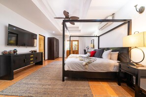 5 soveværelser, skrivebord, weekendseng, gratis Wi-Fi