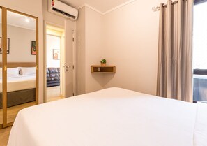 Apartamento 1 Dormitorio Casal | 1 quarto, roupas de cama antialérgicas, individualmente decorados