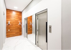 Interior - Consolação by Charlie (São Paulo)