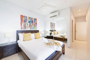 2 bedrooms, desk, iron/ironing board, travel cot