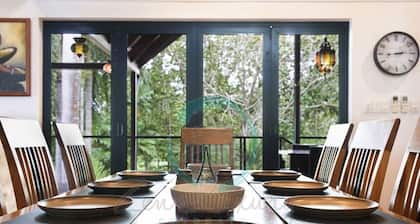 ZenLux (Durack) Picturesque & Tranquil ~ Pool ~ BBQ ~ Golf Course!