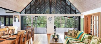 ZenLux (Durack) Picturesque & Tranquil ~ Pool ~ BBQ ~ Golf Course!