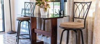 FAMILY GETAWAY LOCATION Spacious four-bedroom home near beaches 