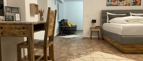 1 bedroom, WiFi, bed sheets