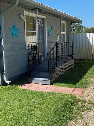 Welcome to our Wichita Home - Easy Close Access to Turnpike South Side