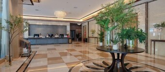 Fall In Love With Nujiang Grand Canyon Hotel