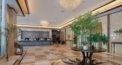 Fall In Love With Nujiang Grand Canyon Hotel