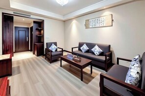 Room - Fall In Love With Nujiang Grand Canyon Hotel (Lushui)