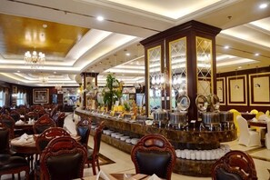 Restaurant - Aohua International Hot Spring Hotel (Linyi)
