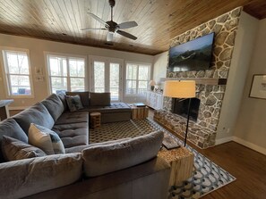 Smart TV, fireplace, table football, ping pong