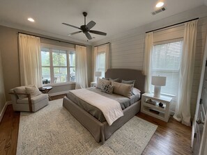 5 Schlafzimmer, Bügeleisen/Bügelbrett, kostenloses WLAN, Bettwäsche