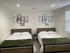 5 chambres, fer et planche à repasser, lit parapluie, Wi-Fi gratuit