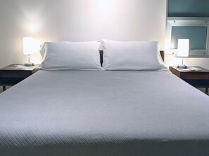 2 bedrooms, desk, iron/ironing board, free WiFi