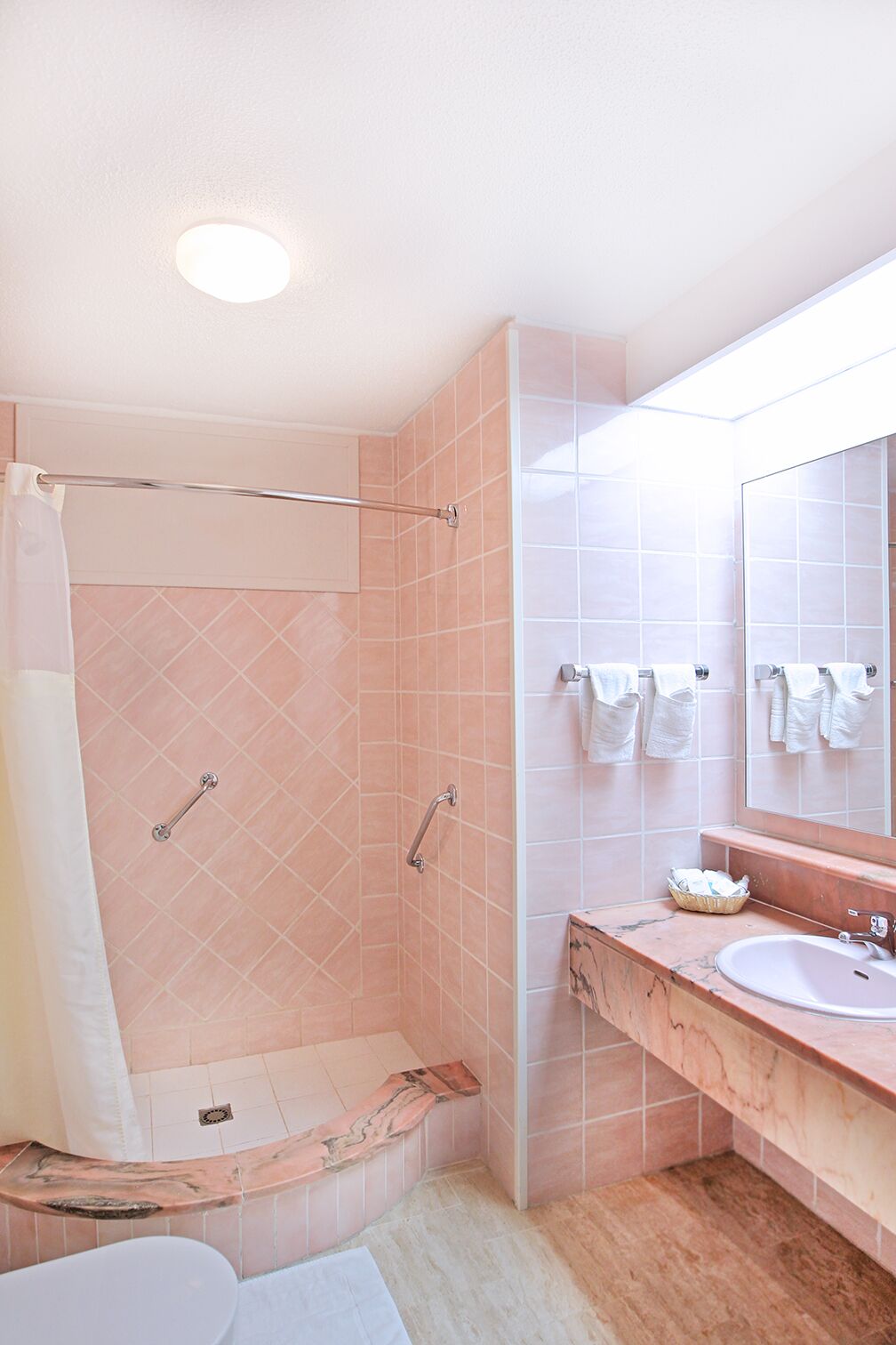 Royal Islander Resort La Plage