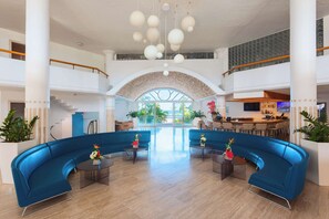 Lobby - Royal Islander Resort La Plage (Lowlands)