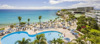 Royal Islander Resort La Plage