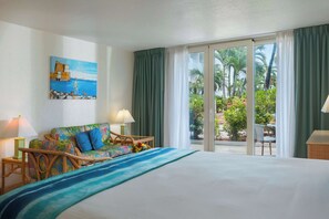 Studio, 1 King Bed, Beachside | View from room