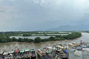 Unclassified image, 5 of 43, button - Hengshan Hotel (Taishan)