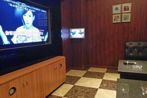 Unclassified image, 4 of 43, button - Hengshan Hotel (Taishan)