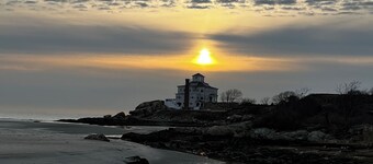 Steps Away from Good Harbor & Long Beach! Spacious Home for Groups of All Sizes!