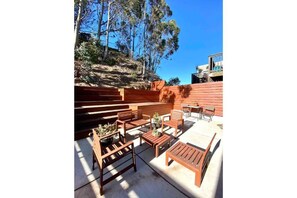 屋外ダイニングエリア