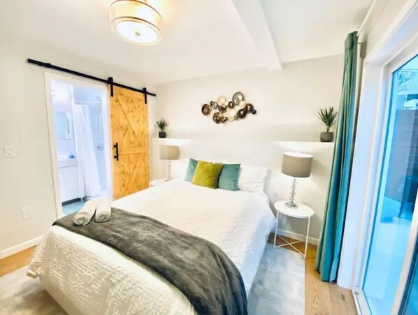 2 habitaciones, colchones con efecto memoria, escritorio y wifi