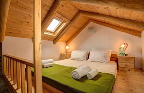 2 soverom, strykejern/-brett, reiseseng for barn og wi-fi (inkludert)