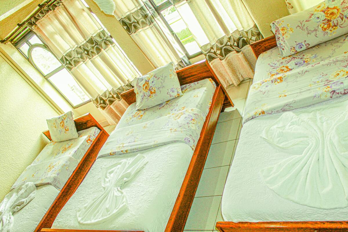 Free WiFi, bed sheets