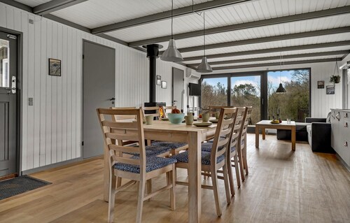 Lovely home in Hurup Thy with WiFi