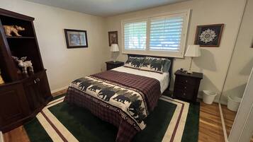 4 chambres, fer et planche à repasser, lit parapluie, Wi-Fi gratuit