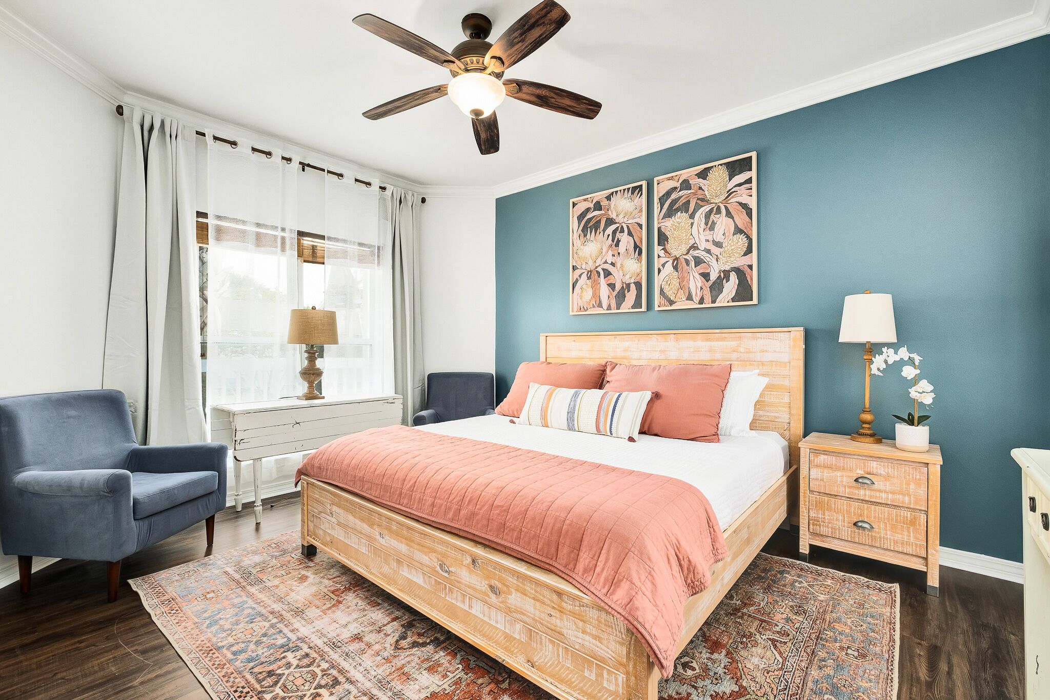 3 slaapkamers, bedden met traagschuimmatras, verduisterende gordijnen