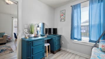 2 bedrooms, desk, iron/ironing board, travel crib