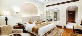 Avanna Hotel