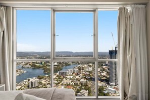 3 bedrooms, iron/ironing board, free WiFi, bed sheets - Level 39 OCEAN VIEW SKYHOME - 3 Bedroom Apartment (Gold Coast)