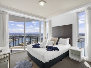 2 bedrooms, iron/ironing board, free WiFi, bed sheets - 2Bedroom Ocean Views @ Chevron, Heart of Surfers! (Gold Coast)