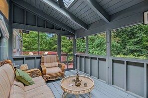 Interior - Sauna, Hot Tub, Game Room - The Gathering Place (Quechee)