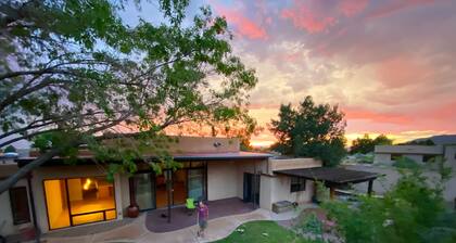 Sandia Foothills Sanctuary with Unparalleled Mountain Views