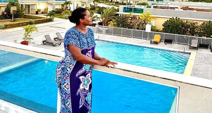 KING SIZE Suite with Pool and beach