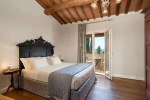 5 Schlafzimmer, Bügeleisen/Bügelbrett, Reisekinderbett, kostenloses WLAN