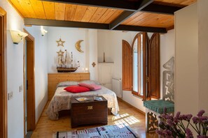 3 عدّة غرف نوم ومكواة/لوح كي وسرير سفر وواي فاي مجانًا