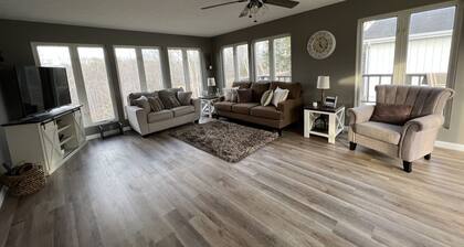 Spacious Lake House by Lake Cumberland