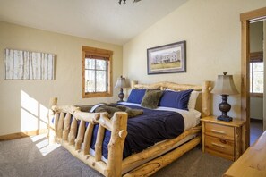 4 Schlafzimmer, Schreibtisch, Bügeleisen/Bügelbrett, Internetzugang