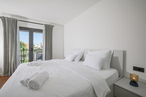 3 makuuhuonetta, silitysrauta/-lauta, ilmainen Wi-Fi, vuodevaatteet