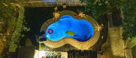 Piscine extérieure, piscine chauffée