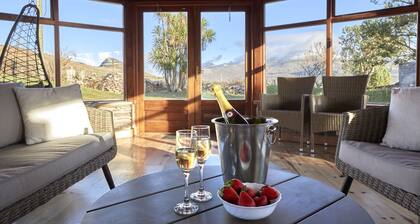 Teach Geal - 4 bedroom house