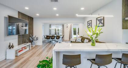 Fox Private Resort-Heated Pool, Spa-Downtown&Beach