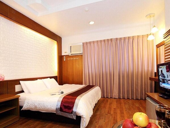 Deluxe Double Room, 1 Double Bed | Free WiFi