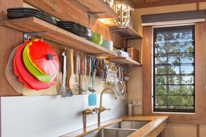 Tree House #1 | Private kitchen - Gold Coast Tree Houses (Austinville)