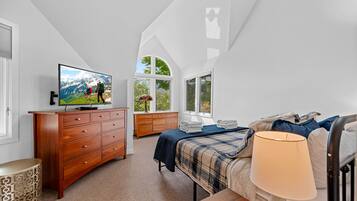 2 slaapkamers, een strijkplank/strijkijzer, reisbedje, wifi