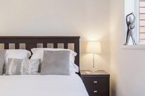 1 bedroom, iron/ironing board, free WiFi